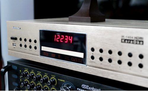 Điều khiển đầu karaoke bằng smartphone