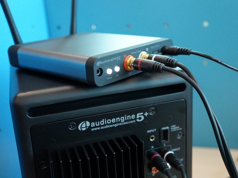 Đánh giá bộ chuyển đổi dữ liệu không dây Audioengine D2