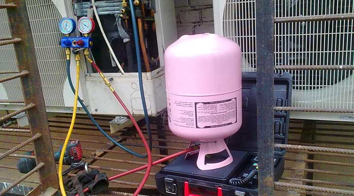 Điều hòa chớp đèn liên tục do thiếu hoặc hết gas – Nguyên nhân và cách khắc phục