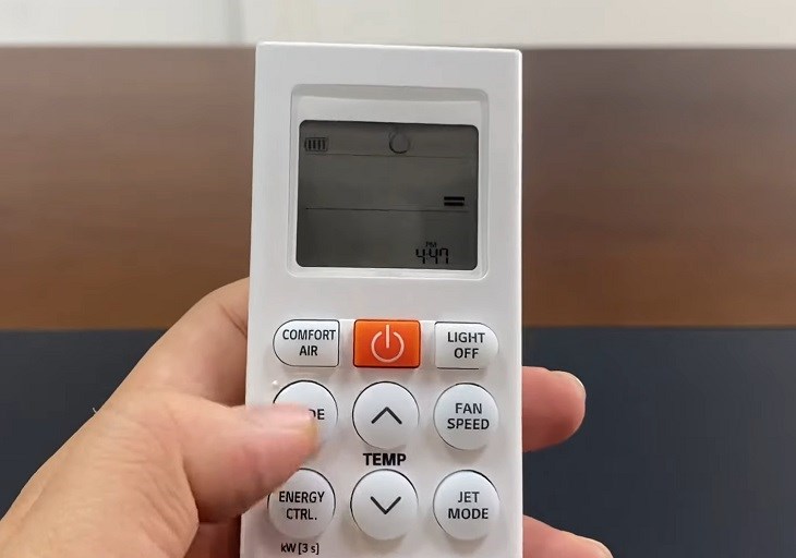  Bước 3: Tắt chế độ hút ẩm trên điều hòa LG