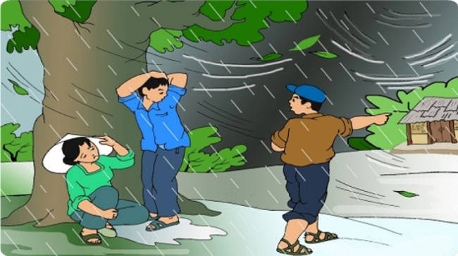 Lưu ý an toàn khi ở ngoài trời trong lúc mưa bão
